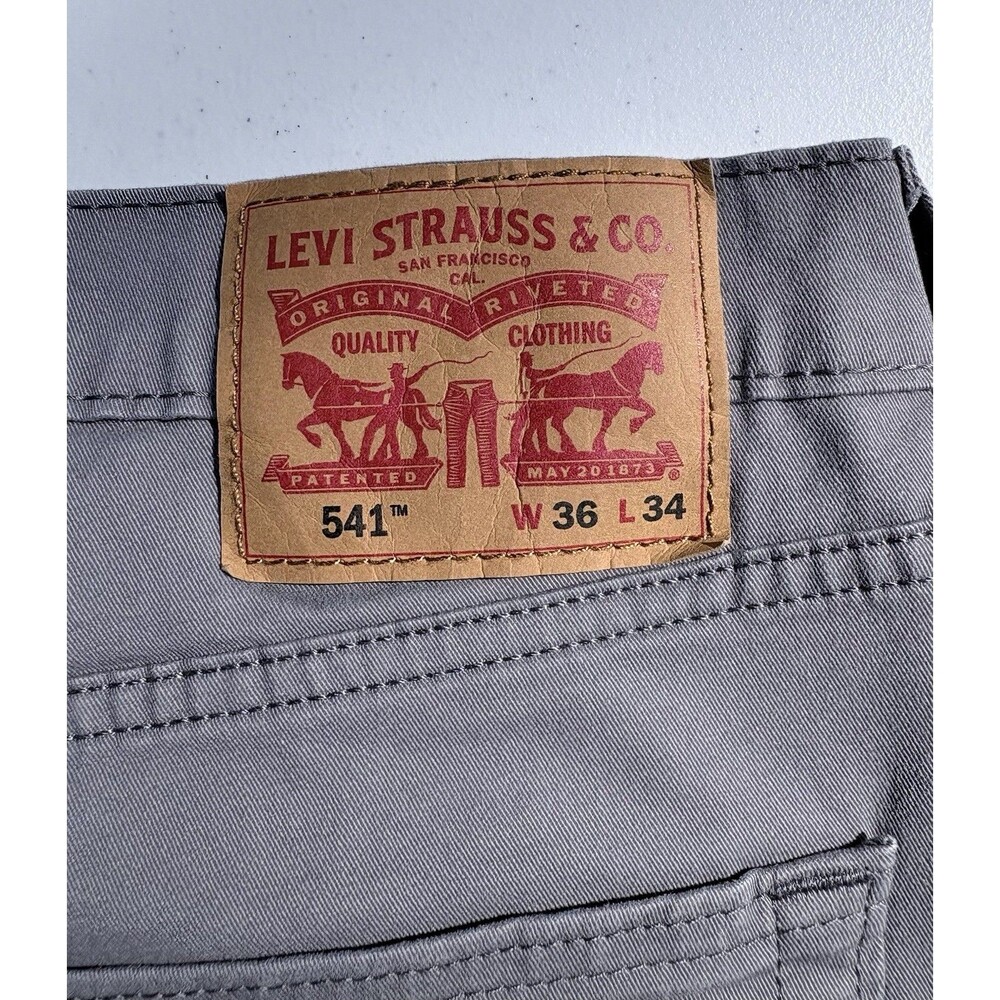 Levis 541 Jeans Men’s Size 36x34 Gray Athletic Taper Stretch Denim Pants